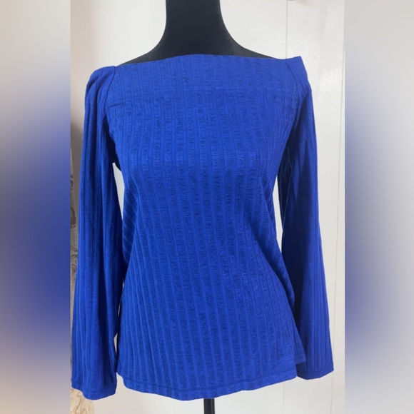 Off the shoulder crop top size M - Picture 2 of 4